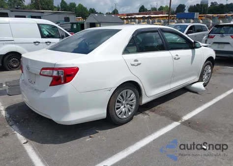 2014 Toyota Camry L z USA, uszkodzony, nr VIN 4T1BF1FK2EU734267